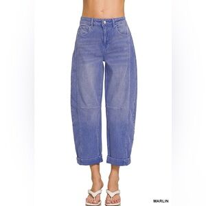 Zenana High Rise Barrel-Leg Cropped Jeans